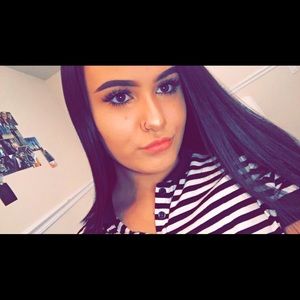 Meet your Posher, Mallory